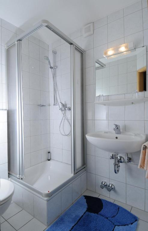 Hotel Ricarda Schlangenbad Kültér fotó